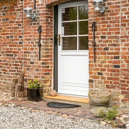 2 Bedroom Stunning In Holiday home Hojer