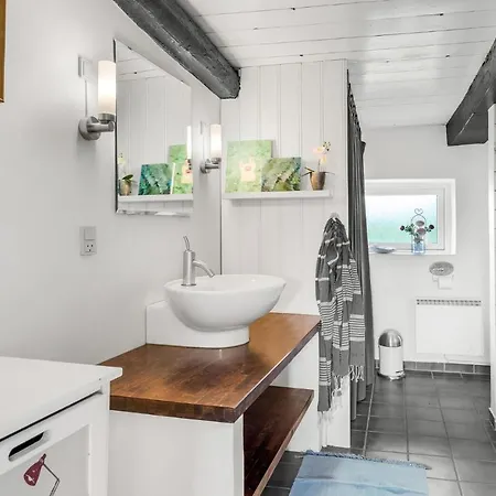 2 Bedroom Stunning In Holiday home *